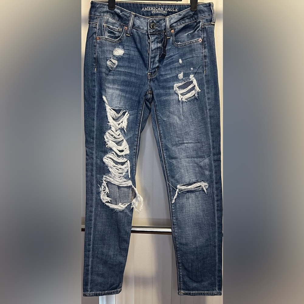 NWT American Eagle Jeans Size 4 Regular